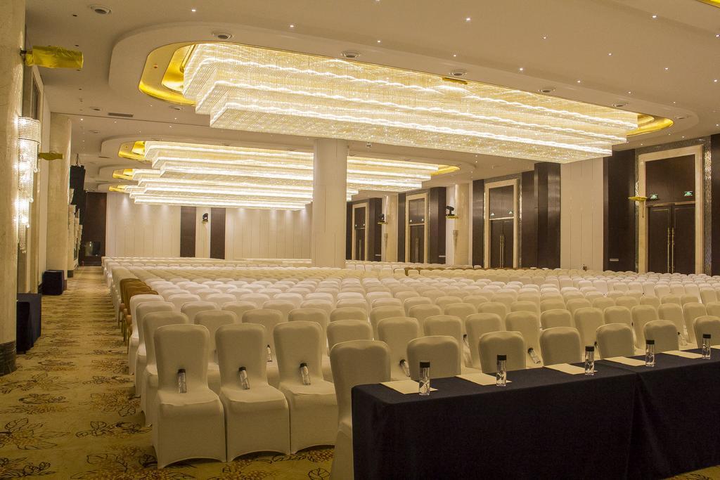 Chengdu Cynn Hotel ภายนอก รูปภาพ