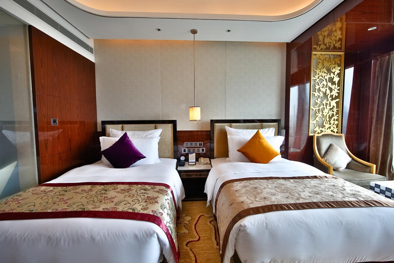 Chengdu Cynn Hotel ภายนอก รูปภาพ